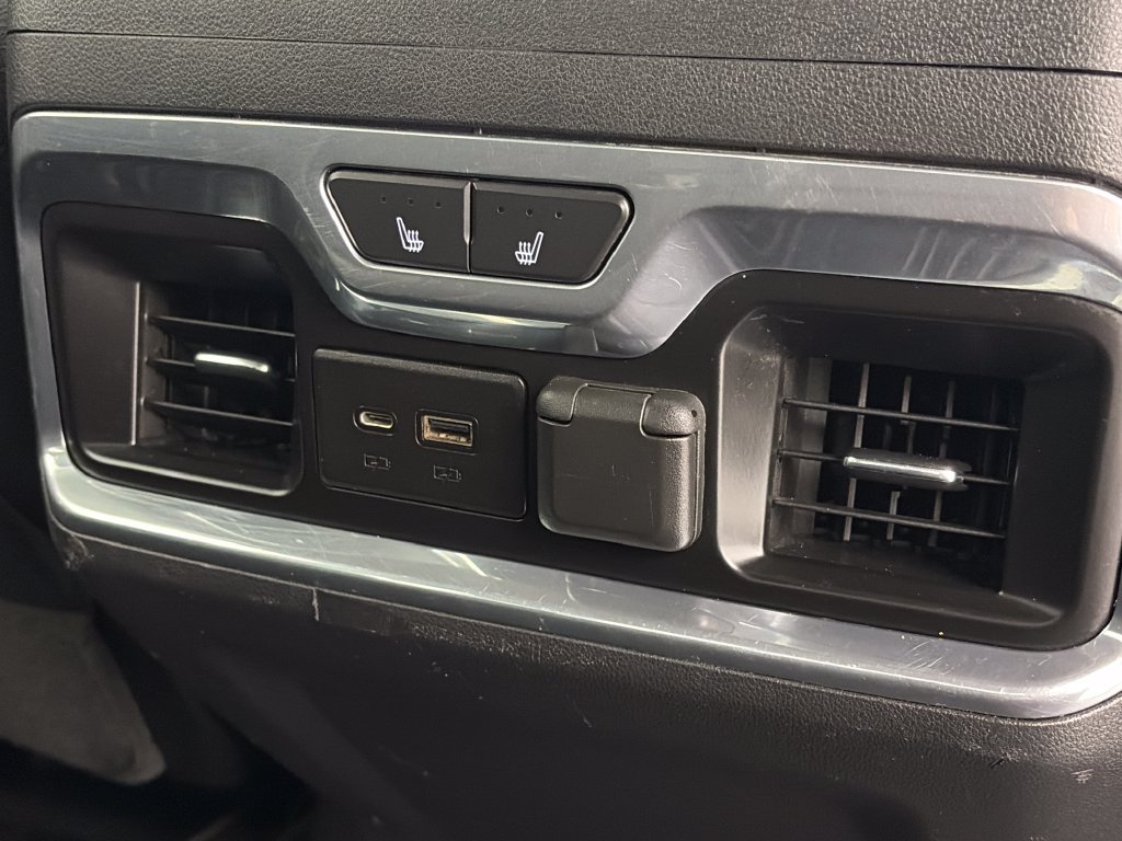 Used 2019 GMC Sierra 1500 SLT w/ SLT Premium Package AWD/4WD image 29