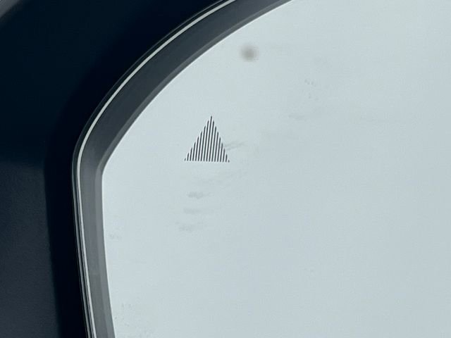 Used 2024 Nissan Rogue SV image 36