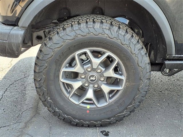 New 2025 Ford Bronco Badlands image 9