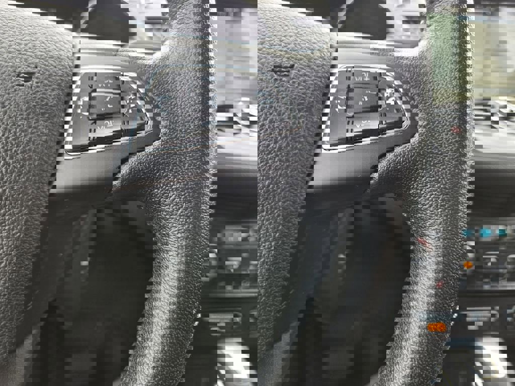 Used 2018 Ford Escape Titanium image 18