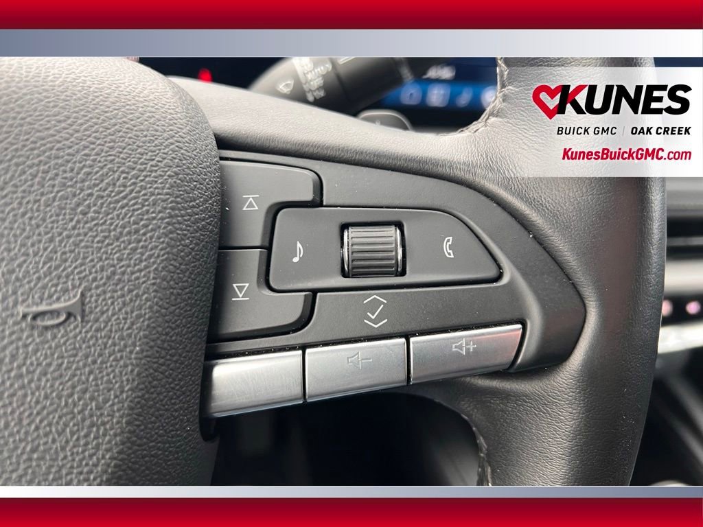 Used 2025 Cadillac XT4 Premium Luxury image 20