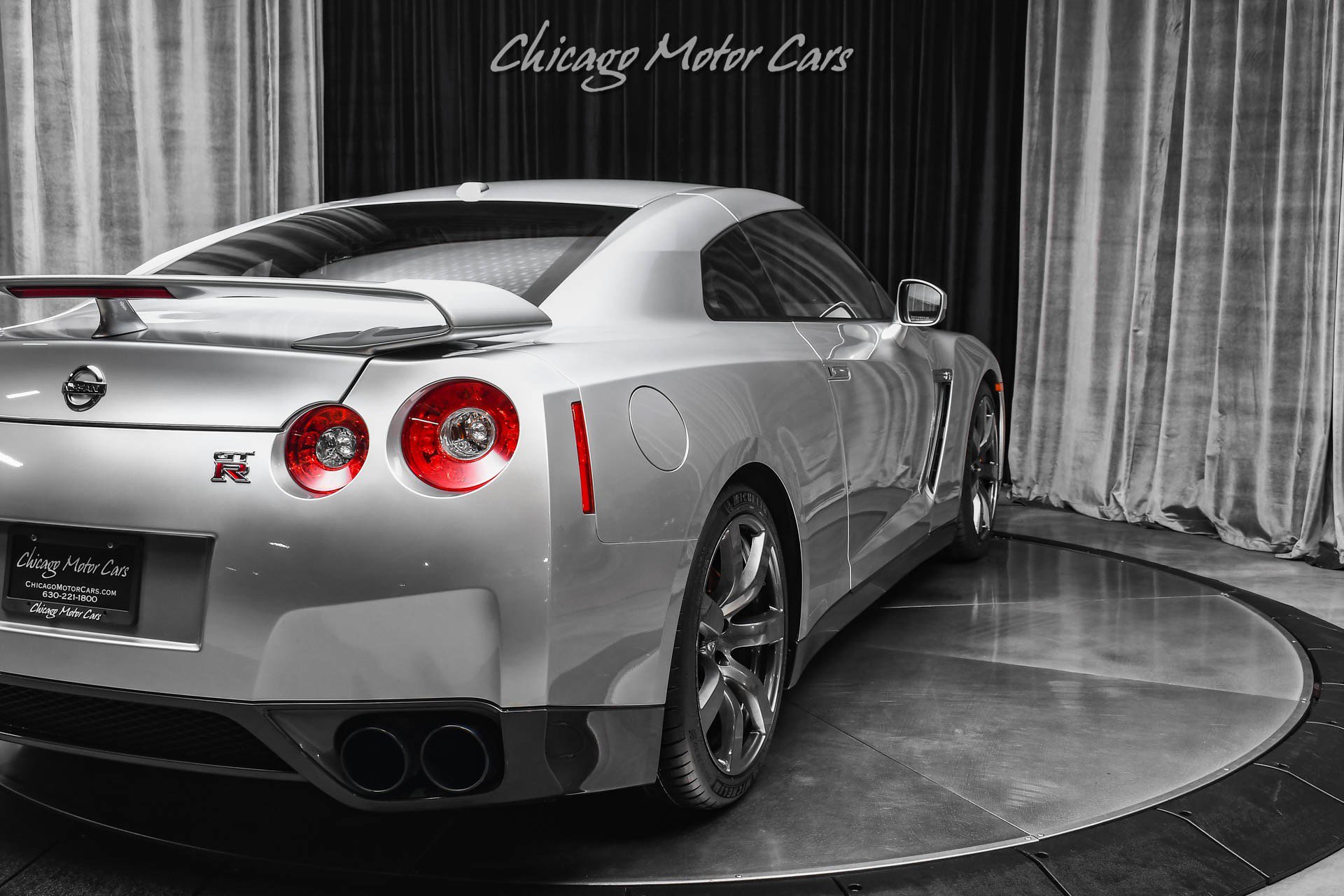 Used 2009 Nissan GT-R Premium AWD/4WD image 35