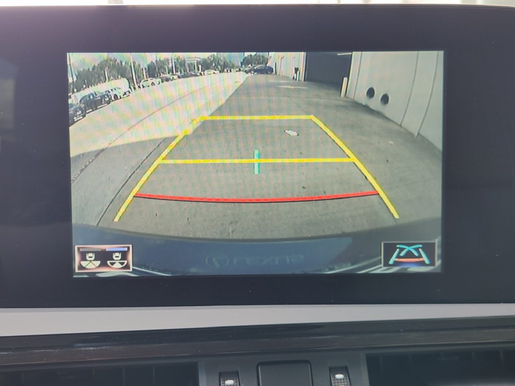 Certified 2022 Lexus ES 350 w/ Premium Package FWD image 17