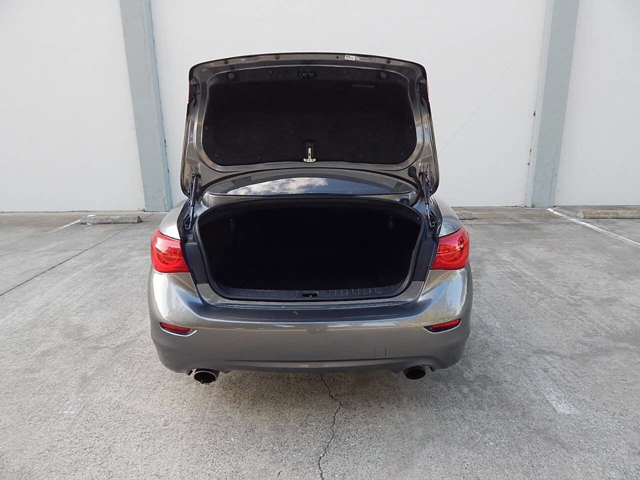 Used 2015 INFINITI Q50 Premium w/ Navigation Package RWD image 33