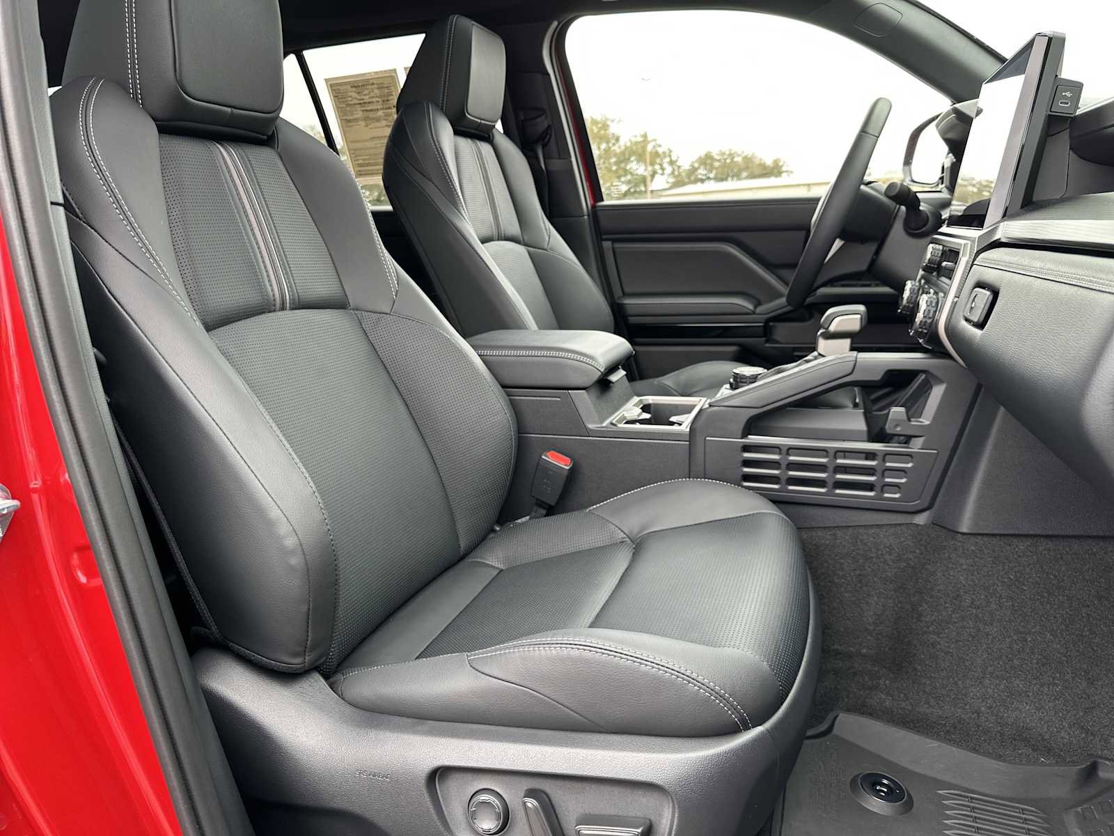 Used 2026 Toyota 4Runner Limited image 30