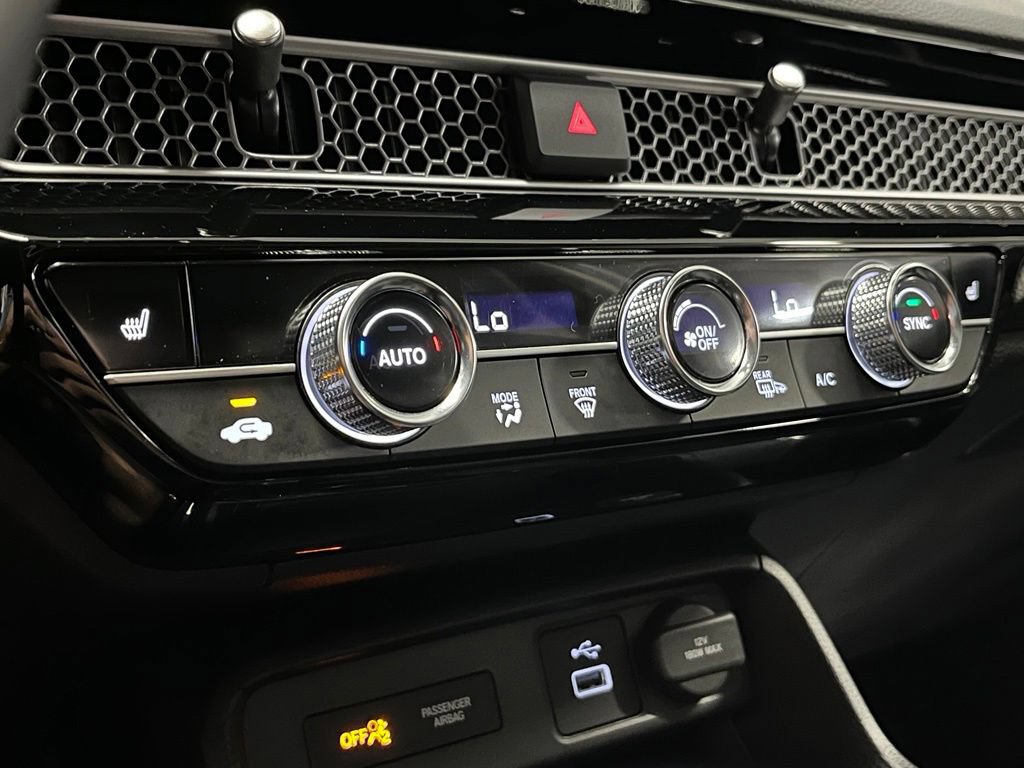 Used 2024 Honda Civic EX-L image 10