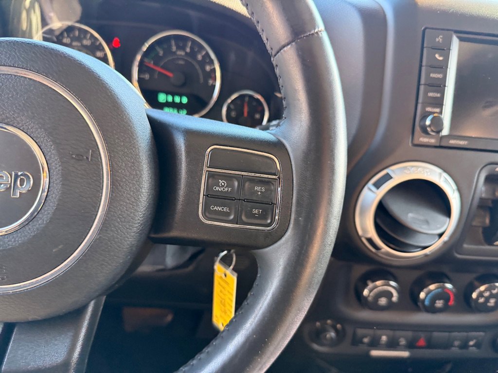 Used 2014 Jeep Wrangler Unlimited Rubicon w/ Dual Top Group AWD/4WD image 21