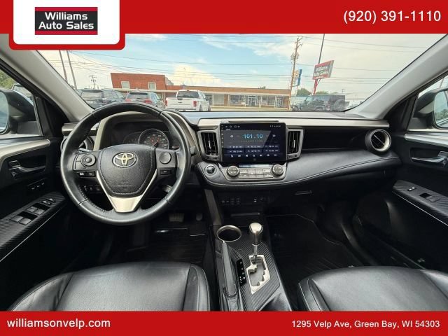Used 2015 Toyota RAV4 Limited w/ Technology Package AWD/4WD image 17