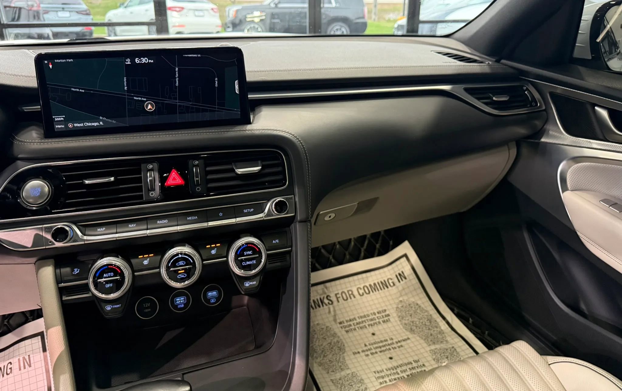 Used 2022 Genesis G70 3.3T image 15