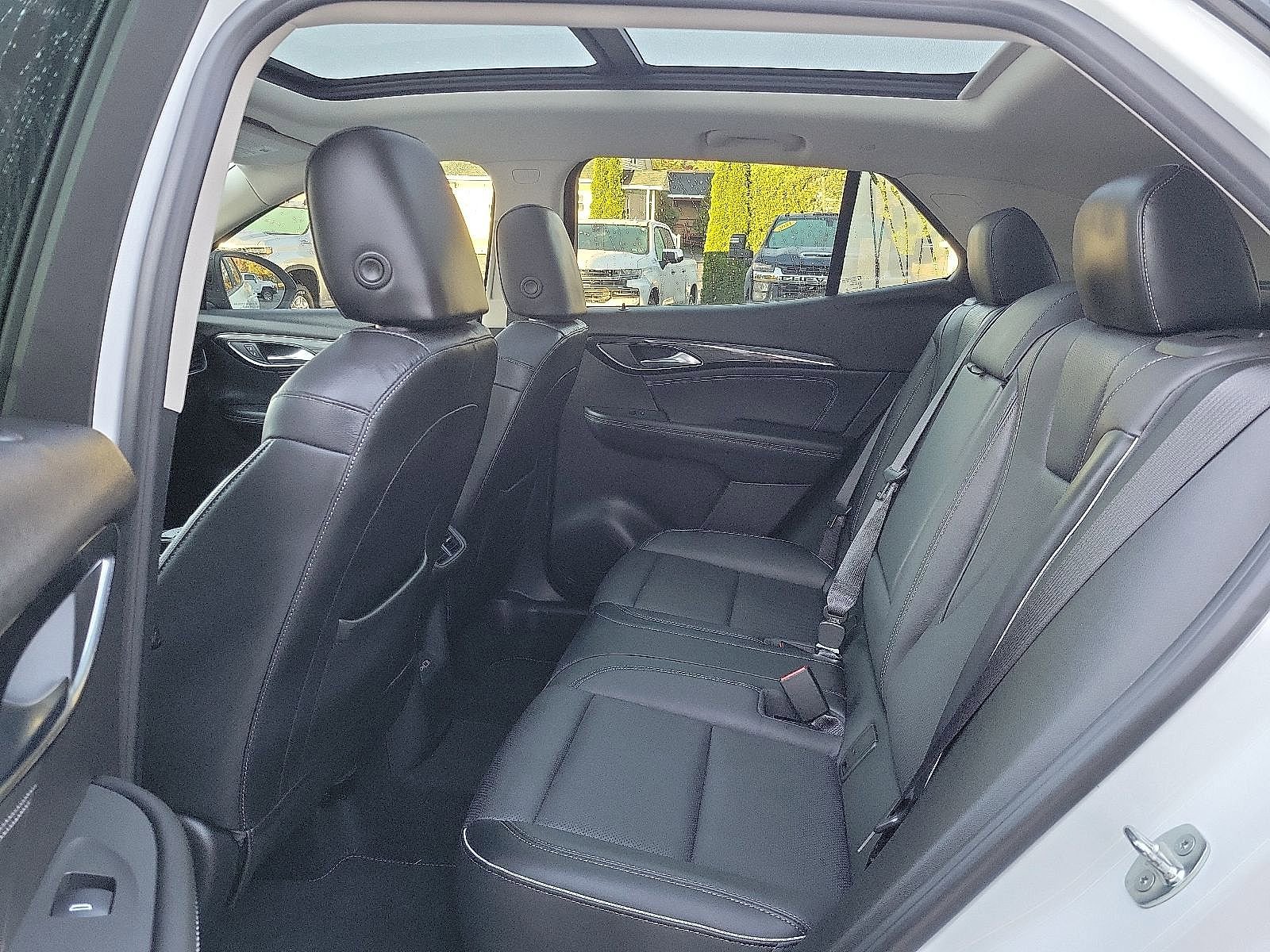 Used 2021 Buick Envision Essence w/ Sport Touring Package image 10