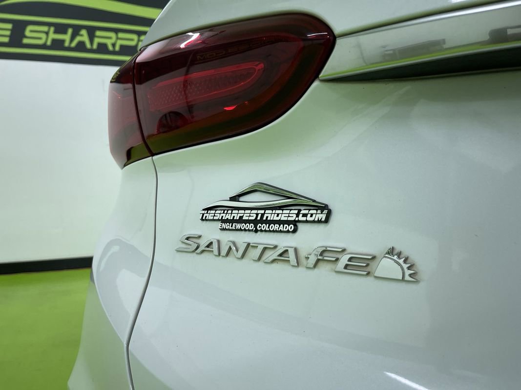 Used 2019 Hyundai Santa Fe AWD image 12