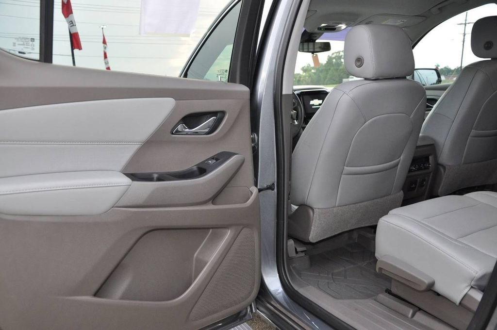 Used 2020 Chevrolet Traverse Premier image 13