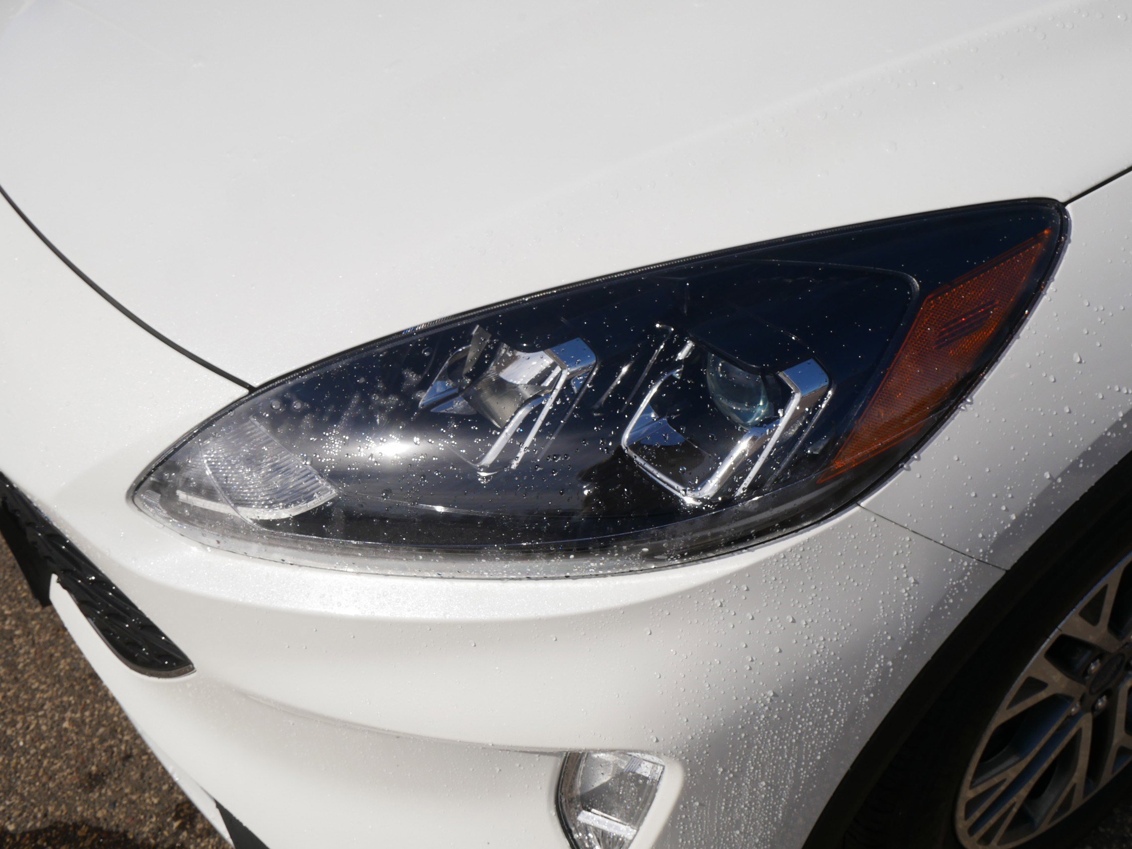 Certified 2022 Ford Escape SEL AWD/4WD image 16