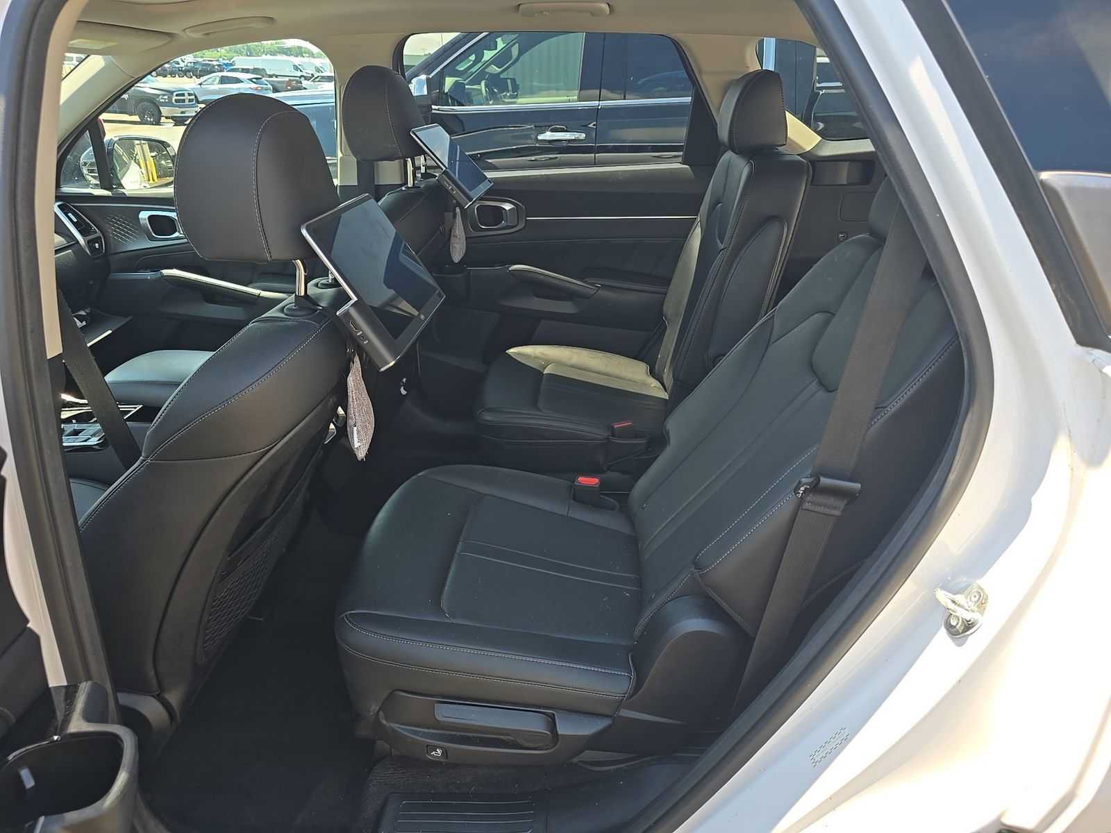 Used 2023 Kia Sorento SX AWD/4WD image 9