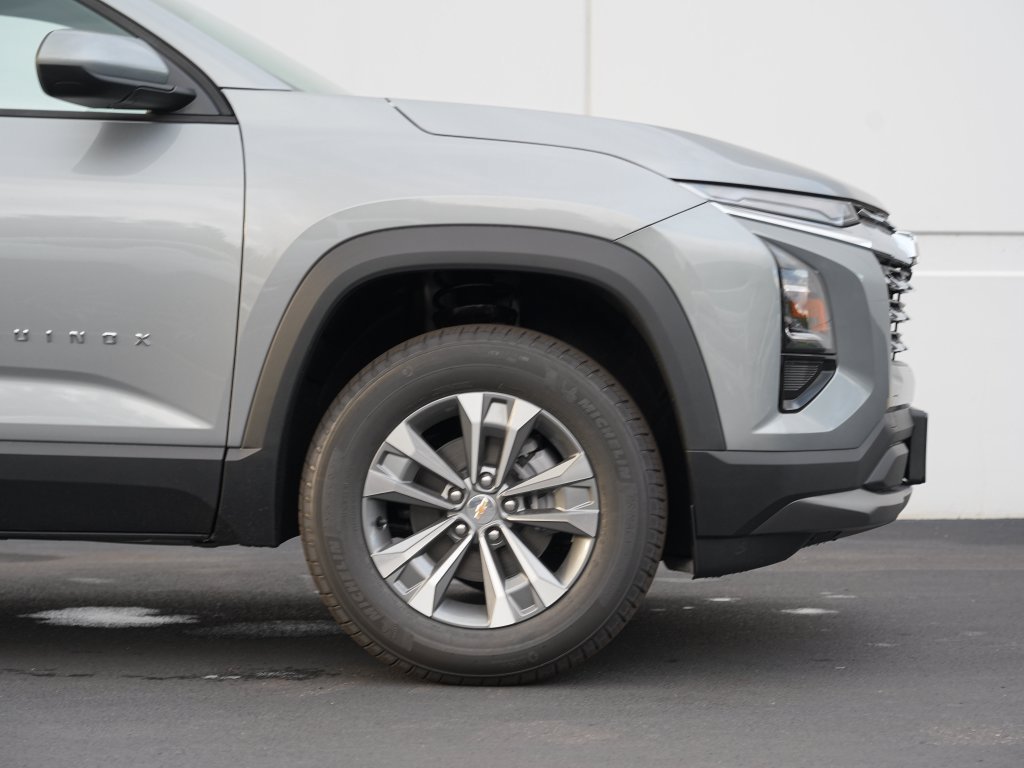 New 2027 Chevrolet Equinox LT AWD/4WD image 7