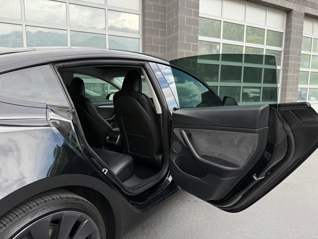 Used 2023 Tesla Model 3 Performance AWD/4WD image 30