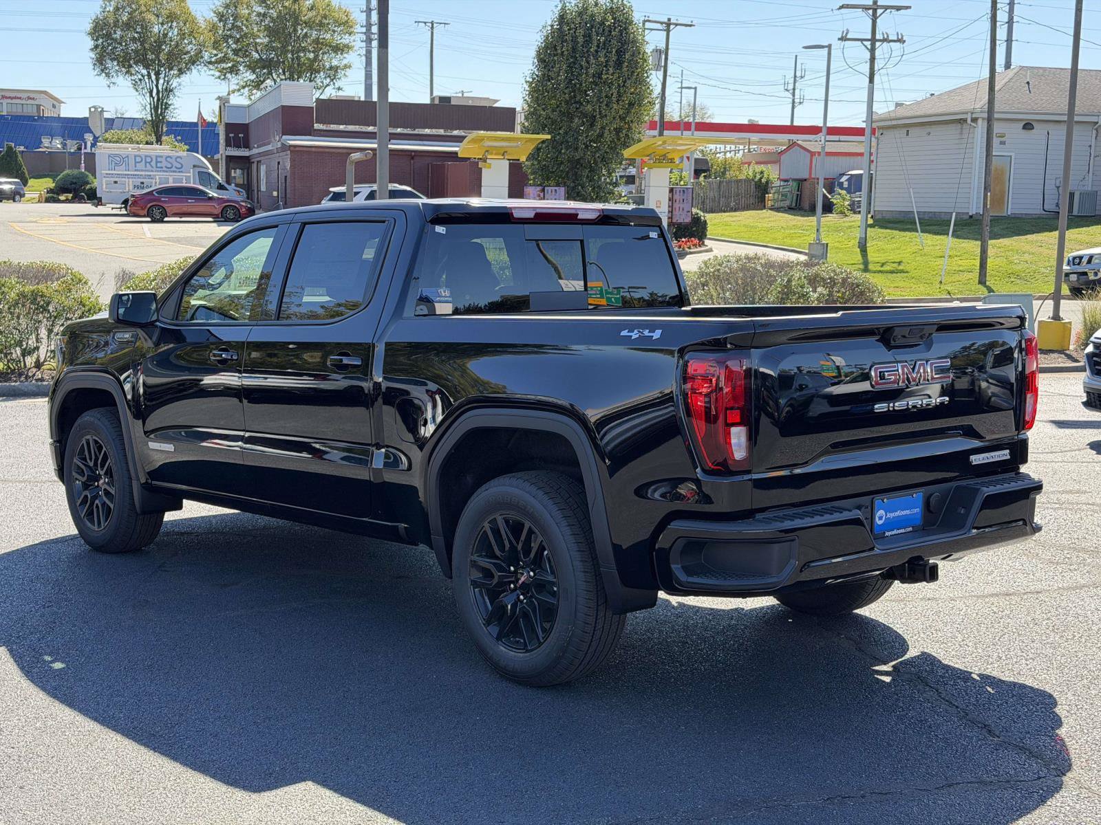 New 2026 GMC Sierra 1500 Elevation w/ Preferred Package AWD/4WD image 3