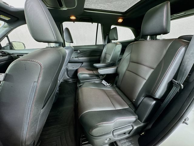 Used 2021 Honda Pilot Black Edition image 23
