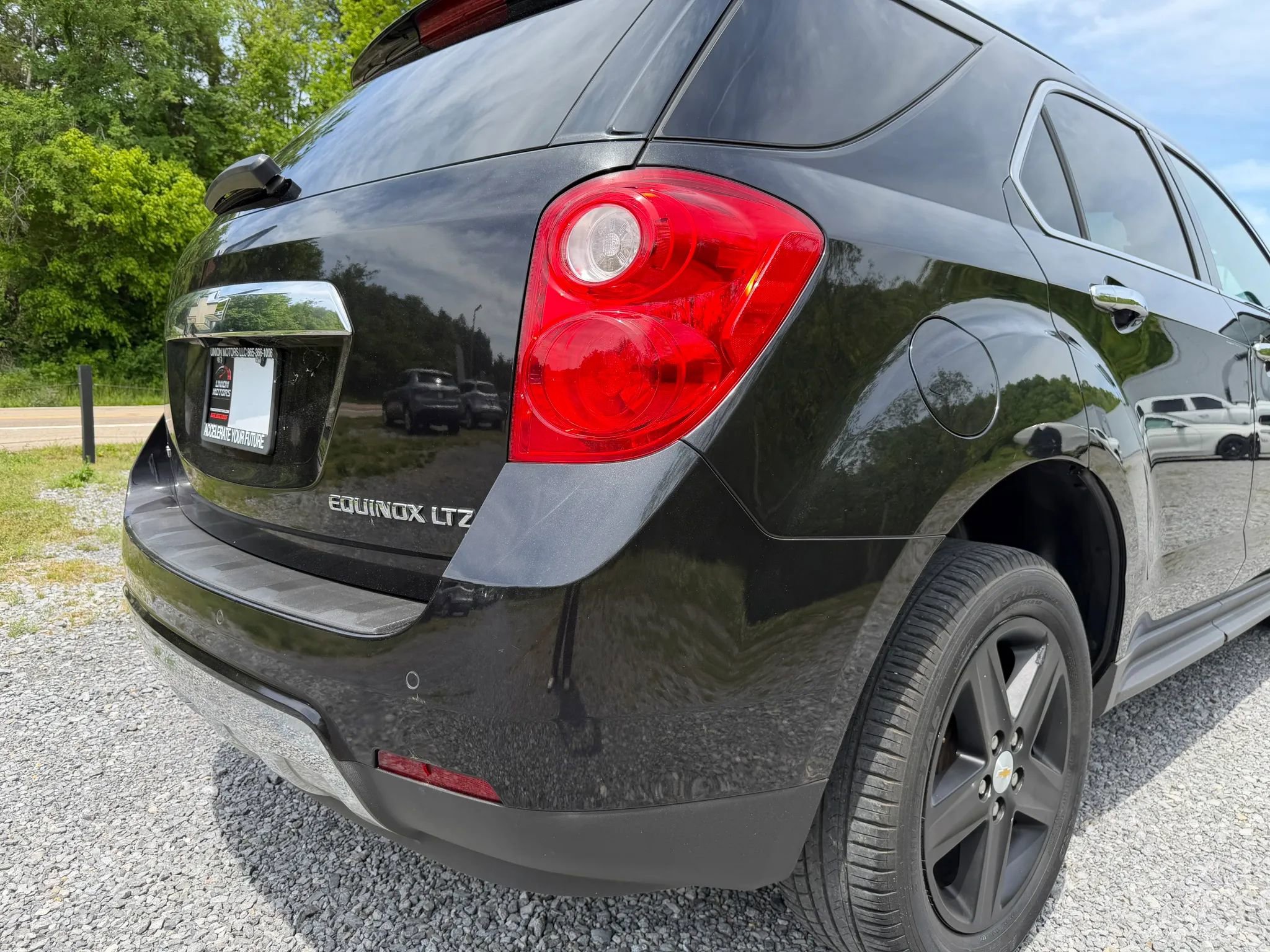 Used 2015 Chevrolet Equinox LTZ AWD/4WD image 13