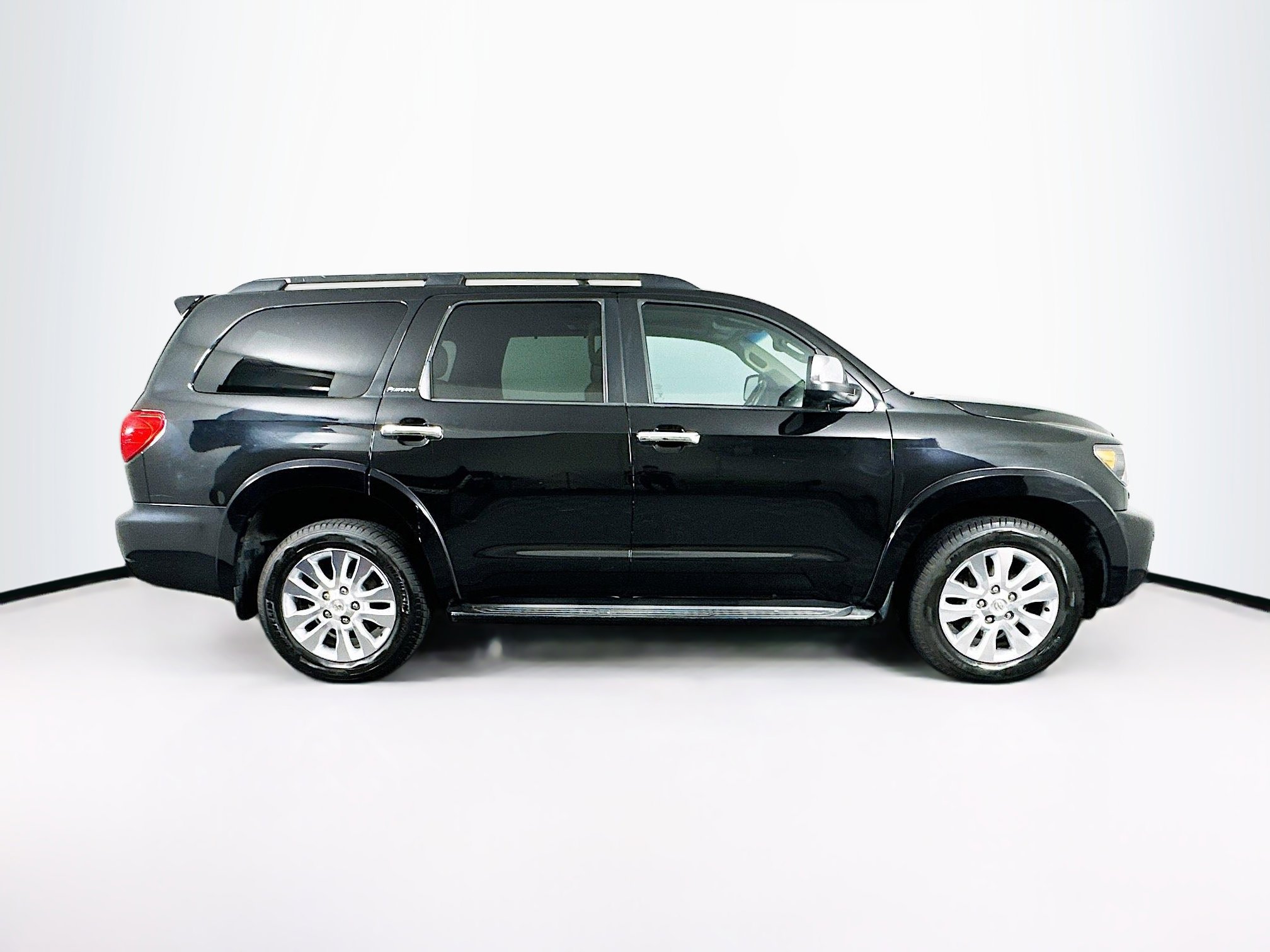 Used 2011 Toyota Sequoia Platinum image 10