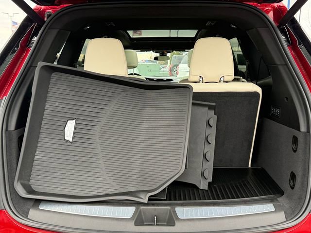 Used 2025 Cadillac XT6 Sport w/ LPO, Floor Liner Package image 28