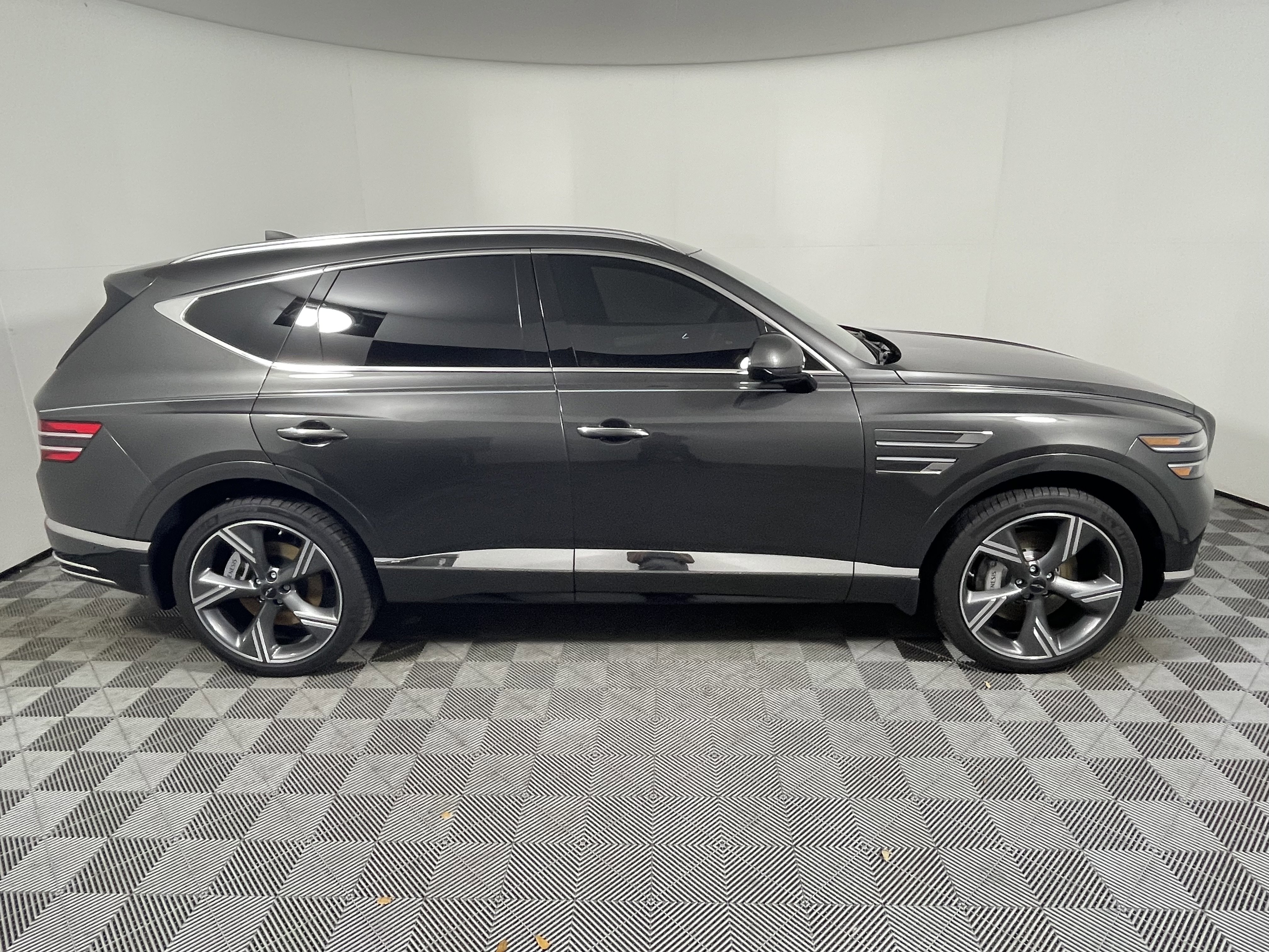 Used 2025 Genesis GV80 3.5T Prestige image 6