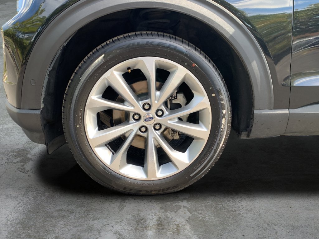 Used 2021 Ford Explorer Platinum w/ Equipment Group 601A AWD/4WD image 48