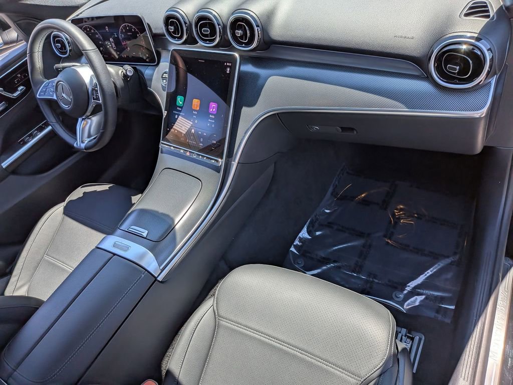 Used 2025 Mercedes-Benz C 300 Sedan image 31