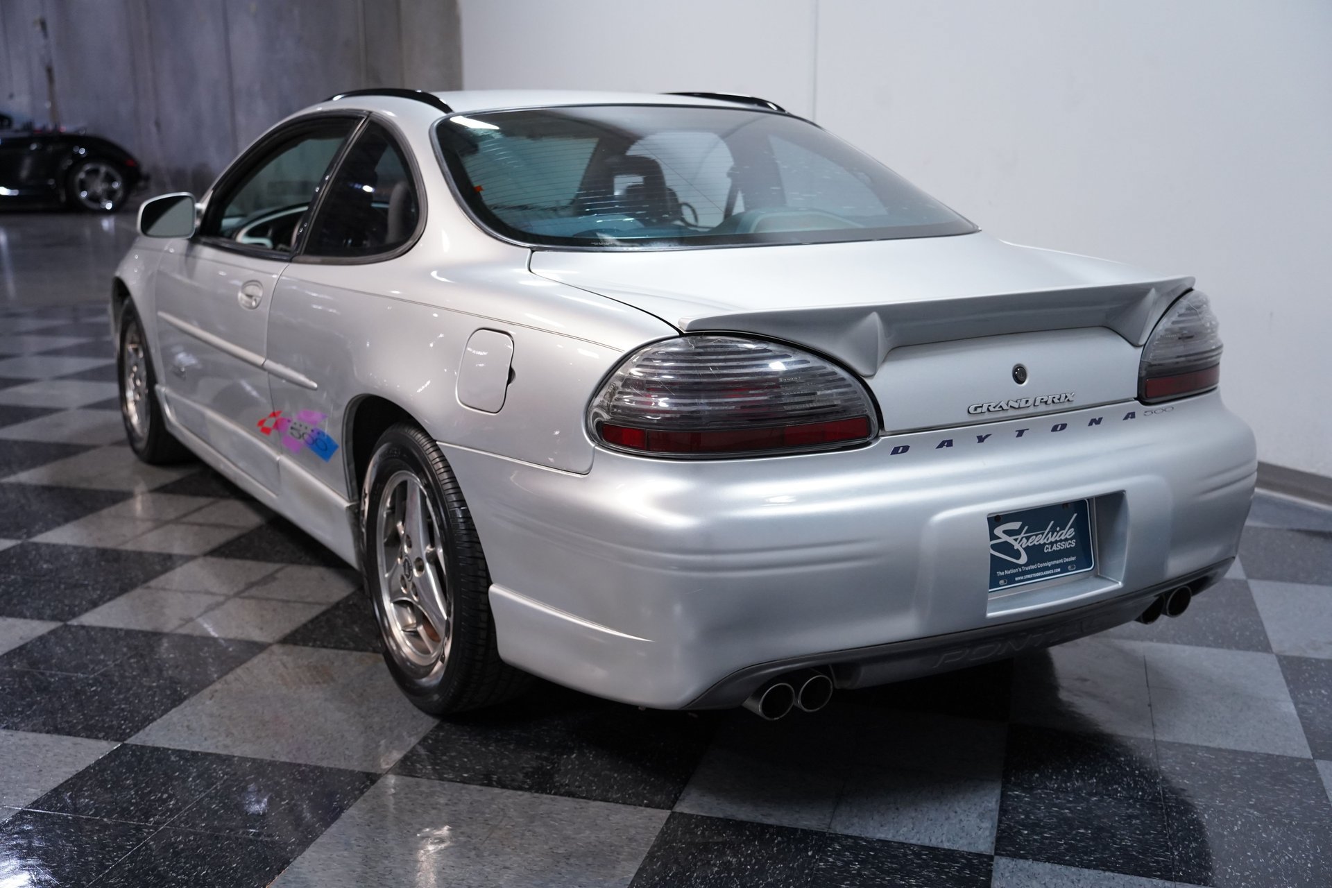 Used 2000 Pontiac Grand Prix GTP w/ Opt Pkg FWD image 8
