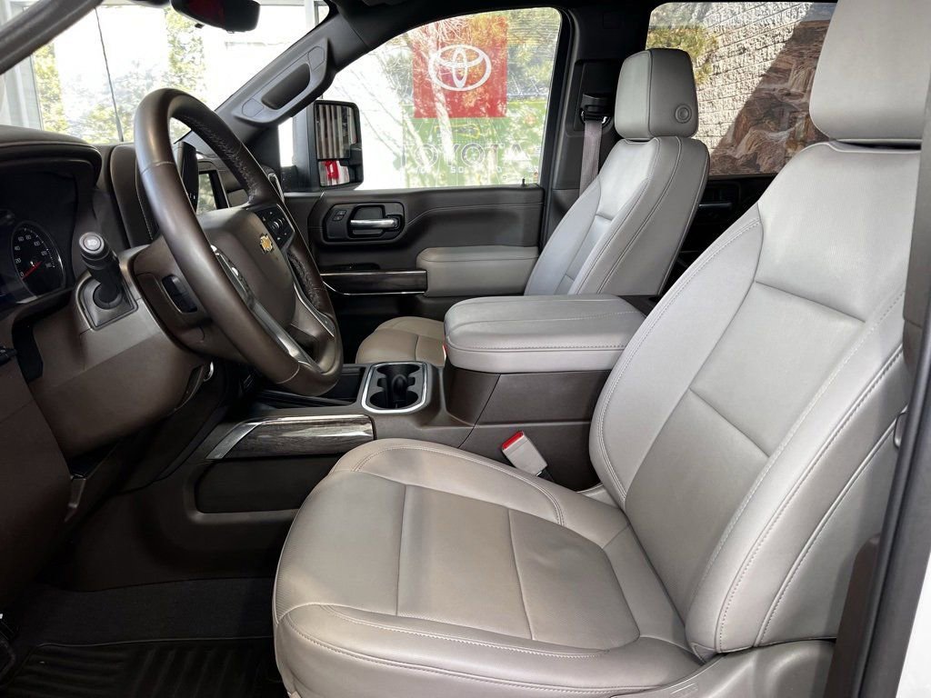 Used 2023 Chevrolet Silverado 2500 LTZ w/ LTZ Convenience Package image 19