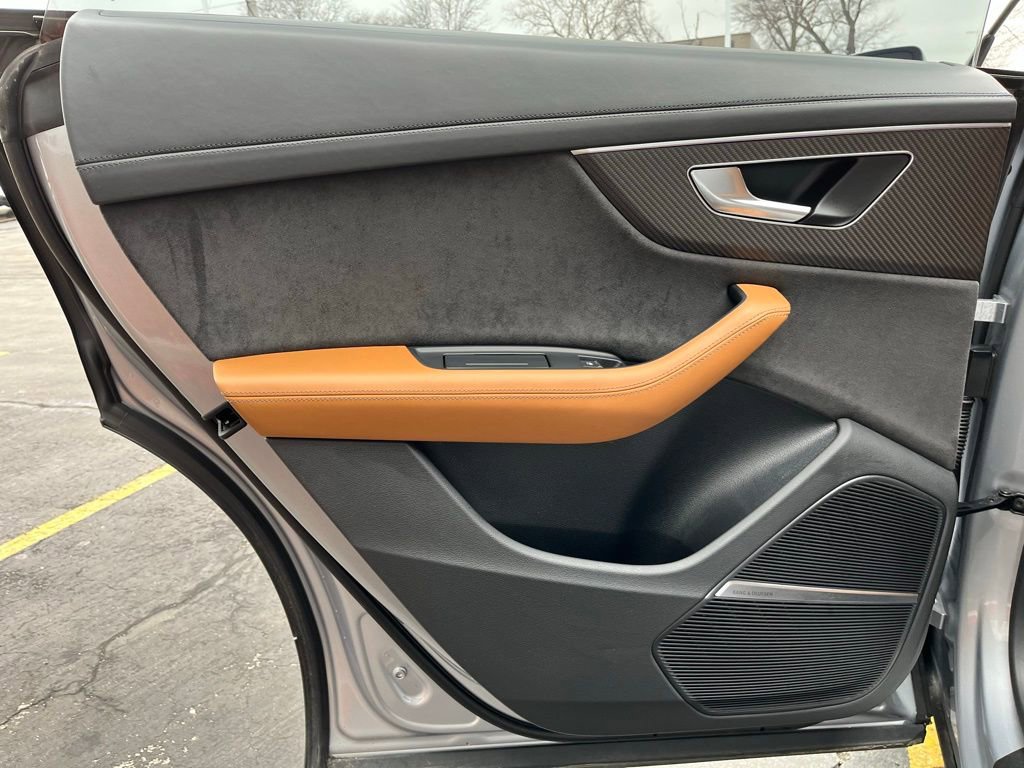 Used 2021 Audi RS Q8 image 23