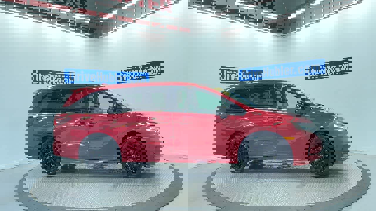 Used 2023 Honda Odyssey Sport image 4