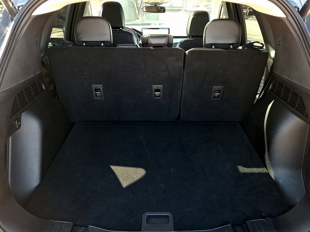 Used 2024 Ford Escape Platinum image 29