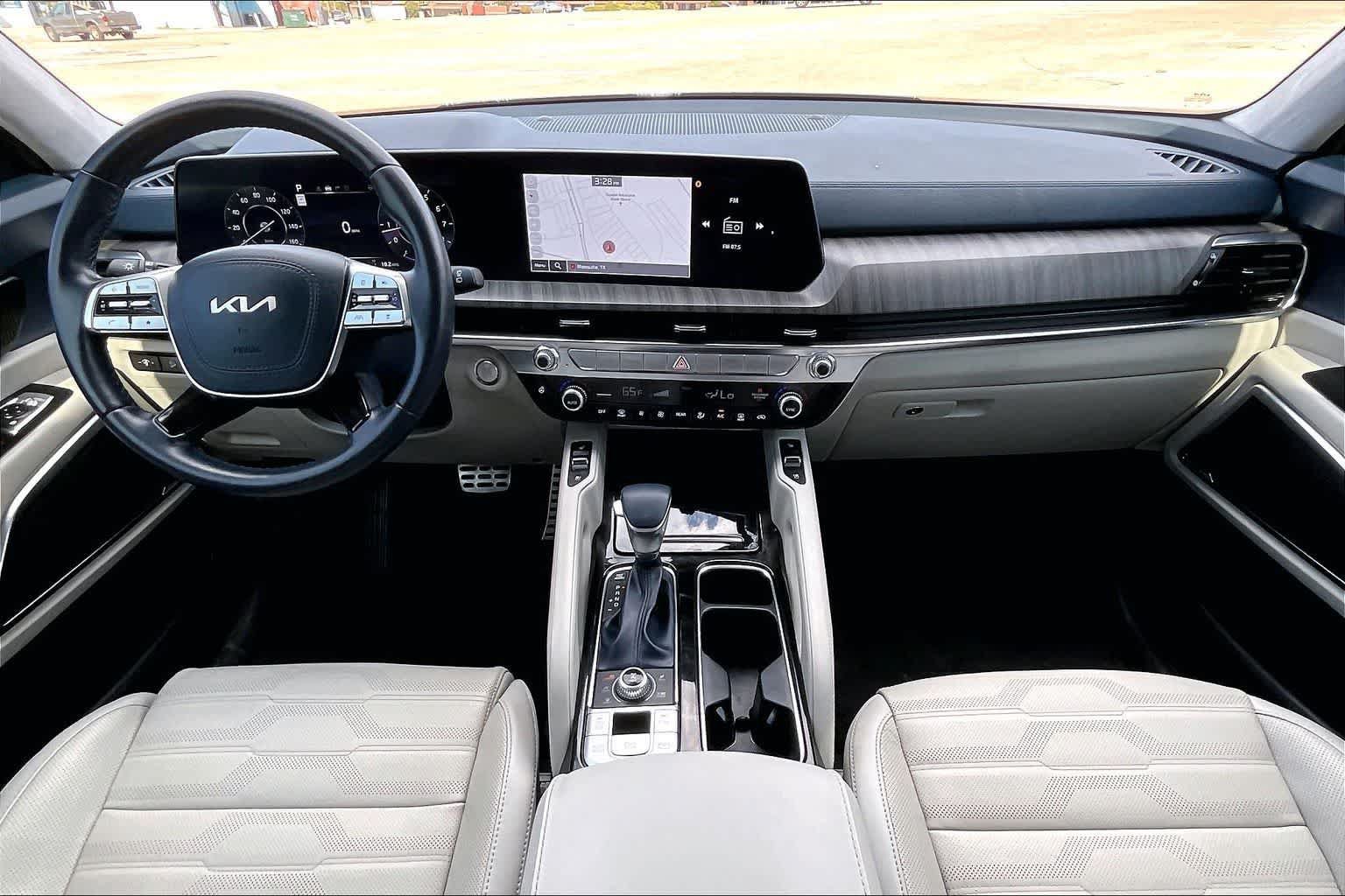 Certified 2024 Kia Telluride SX Prestige AWD/4WD image 9