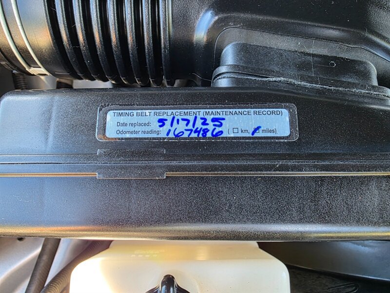 Used 2004 Lexus LX 470 4WD image 32