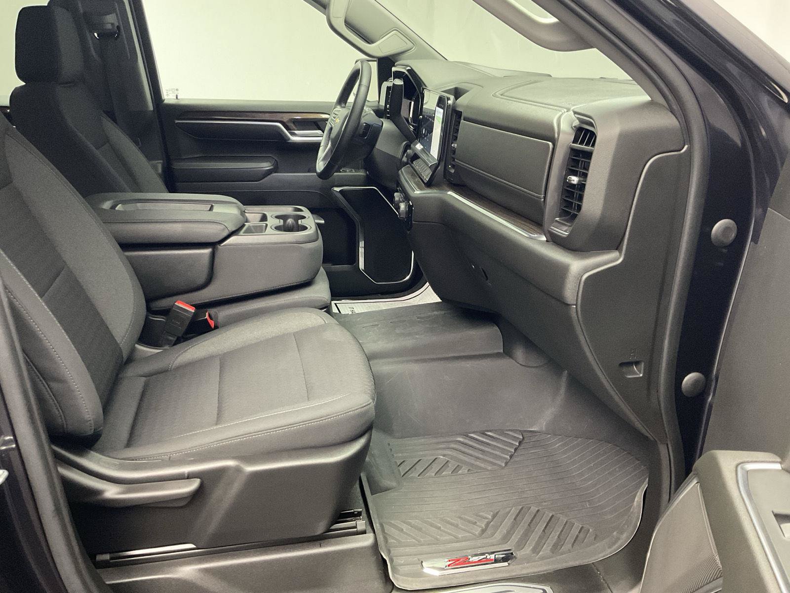 Certified 2023 Chevrolet Silverado 1500 LT w/ Z71 Off-Road Package AWD/4WD image 24