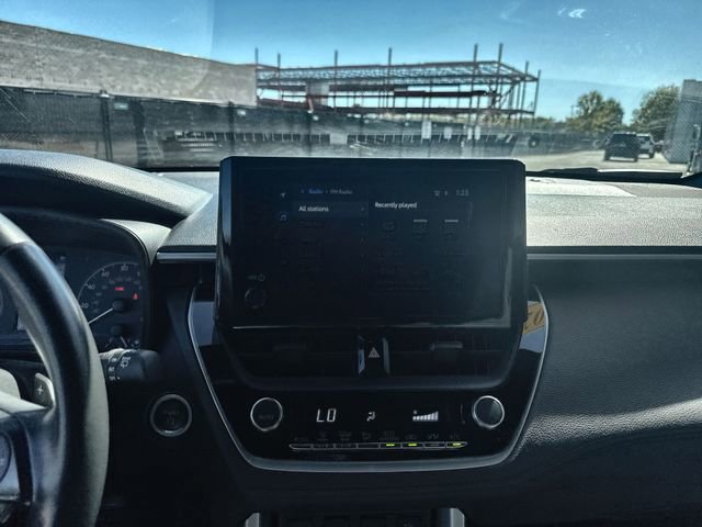 Used 2023 Toyota Corolla Cross SE image 25