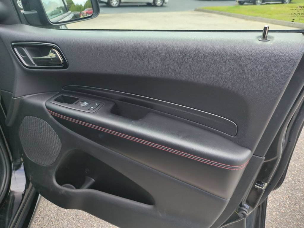 Used 2025 Dodge Durango GT RWD image 34