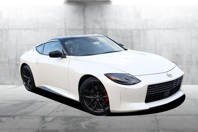 Certified 2025 Nissan Z Performance w/ Floor Mat Package RWD image 2