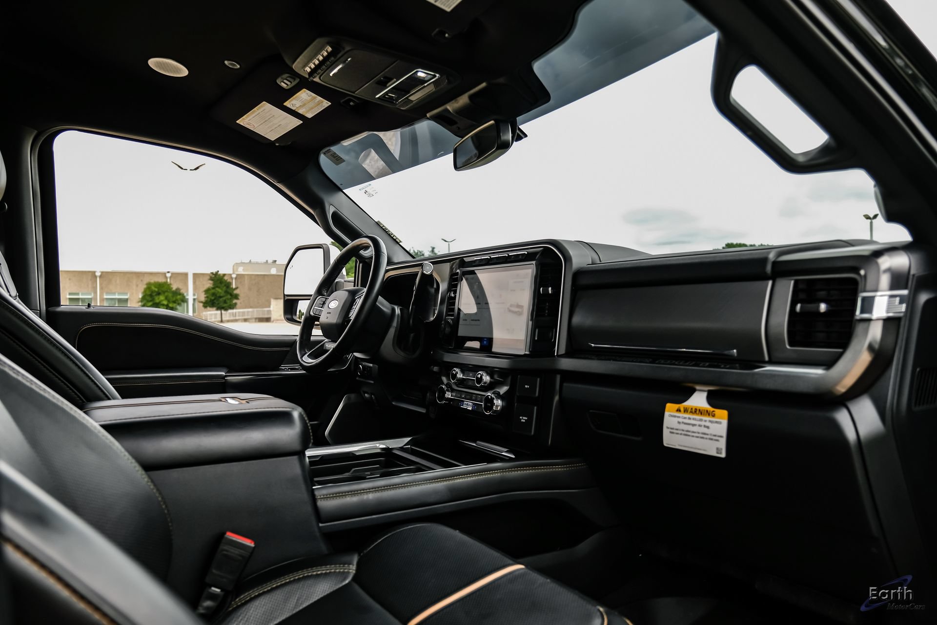Used 2024 Ford F350 Platinum w/ Tremor Off-Road Package AWD/4WD image 52