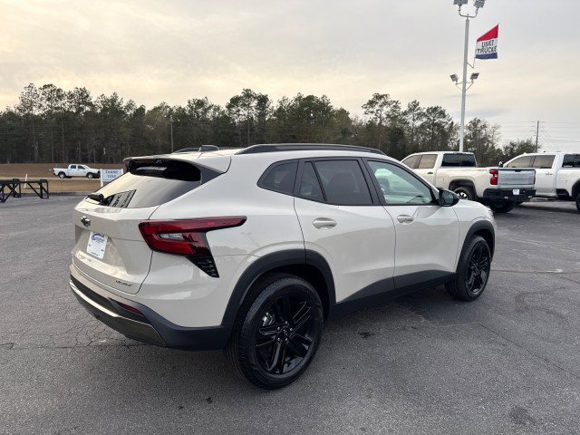 New 2026 Chevrolet Trax ACTIV image 3