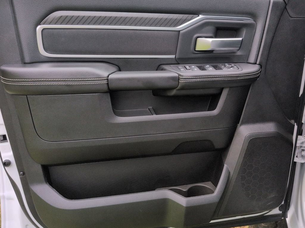 New 2026 RAM 2500 Big Horn AWD/4WD image 34