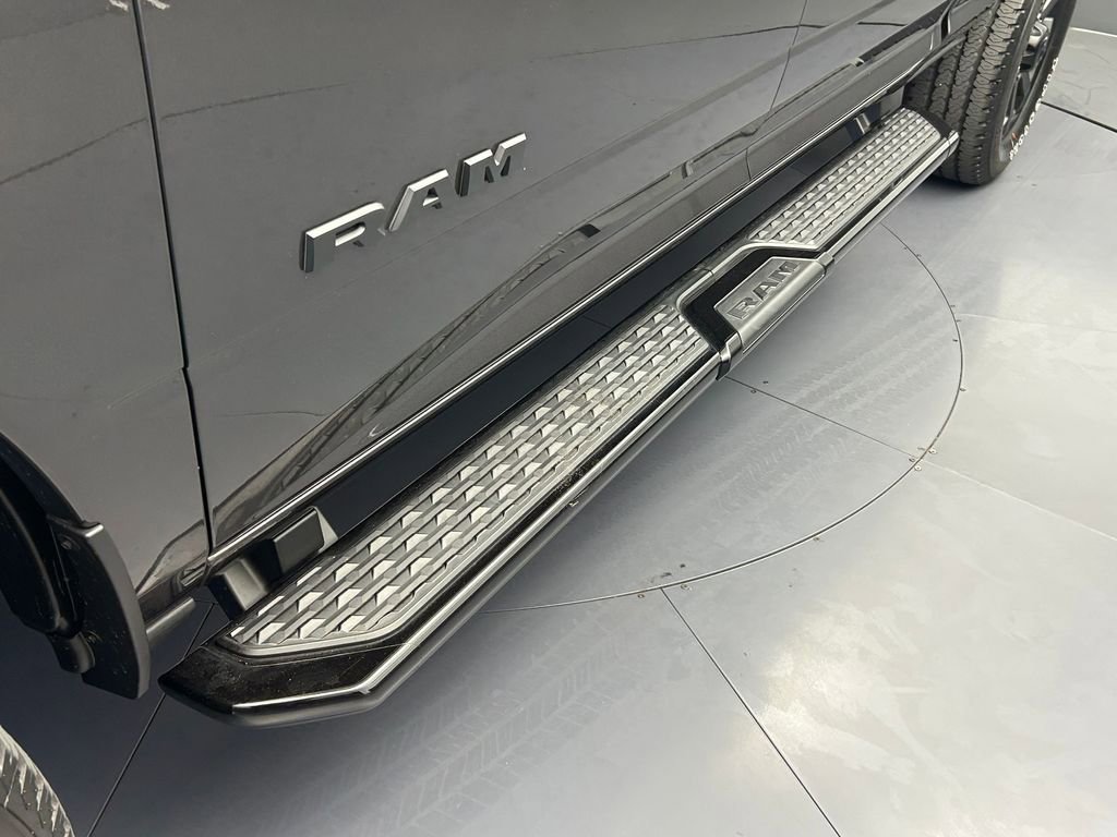 Used 2024 RAM 2500 Laramie w/ Night Edition AWD/4WD image 36