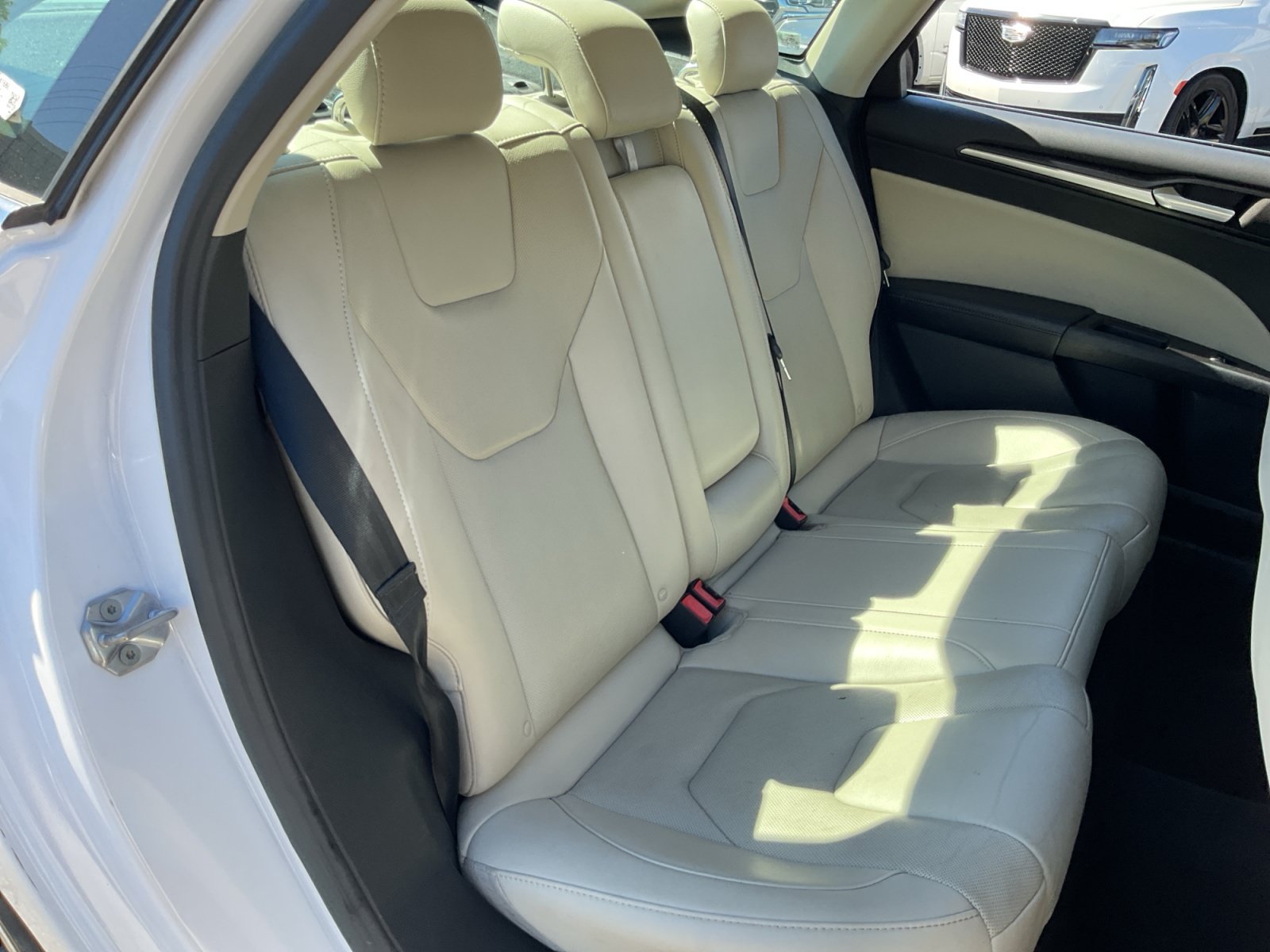 Used 2017 Ford Fusion Energi Titanium FWD image 20