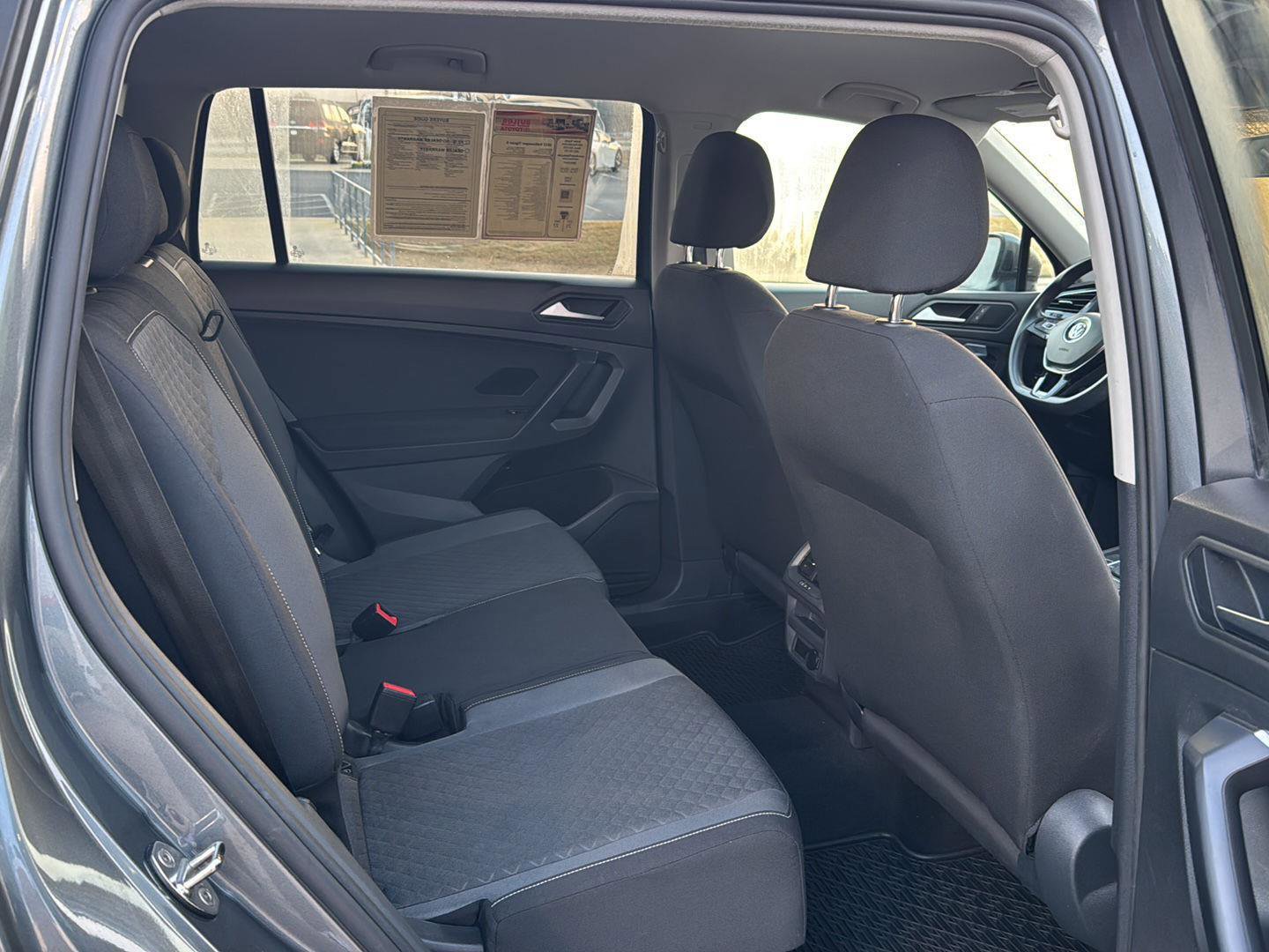 Used 2021 Volkswagen Tiguan S image 11