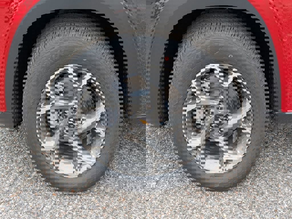 New 2026 Chevrolet Trax LT w/ Sunroof Package FWD image 11