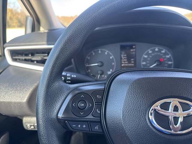 Used 2023 Toyota Corolla LE image 8