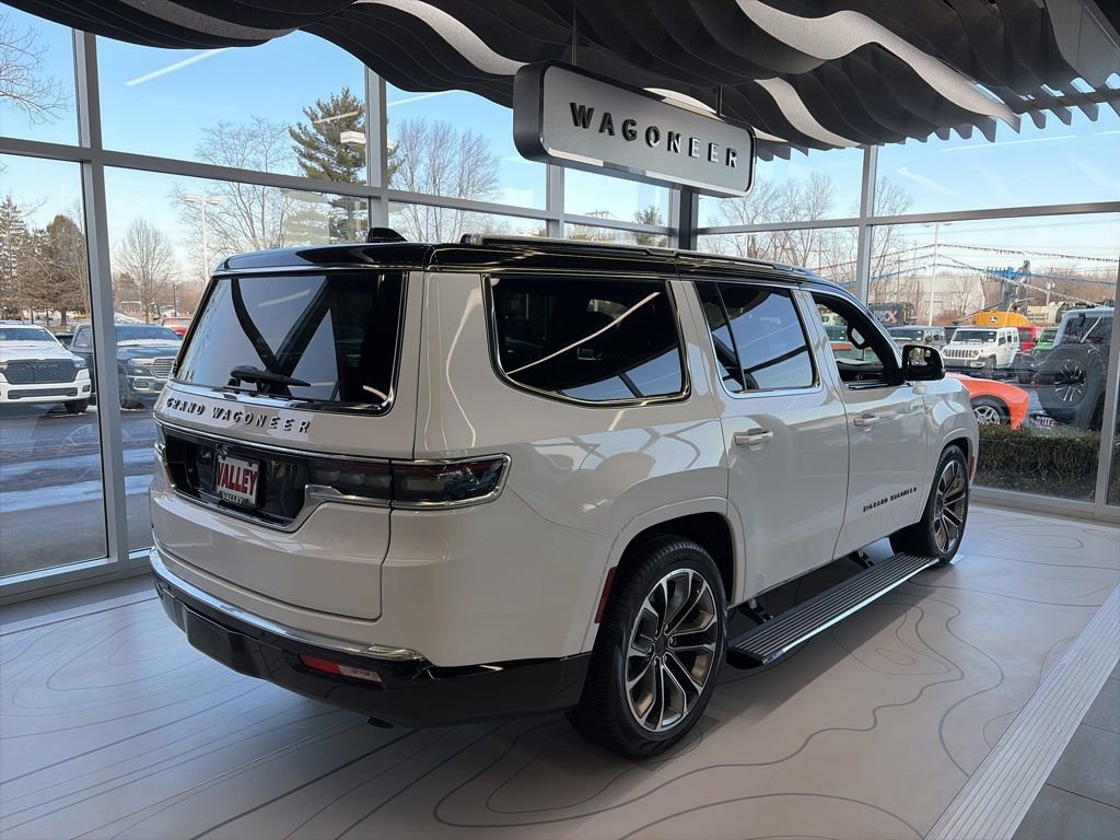 New 2025 Jeep Grand Wagoneer Series III w/ HD Trailer Tow Package image 60