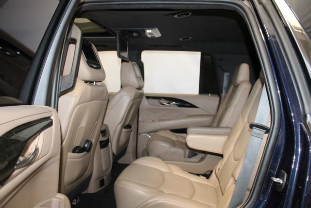 Used 2019 Cadillac Escalade Platinum AWD/4WD image 11