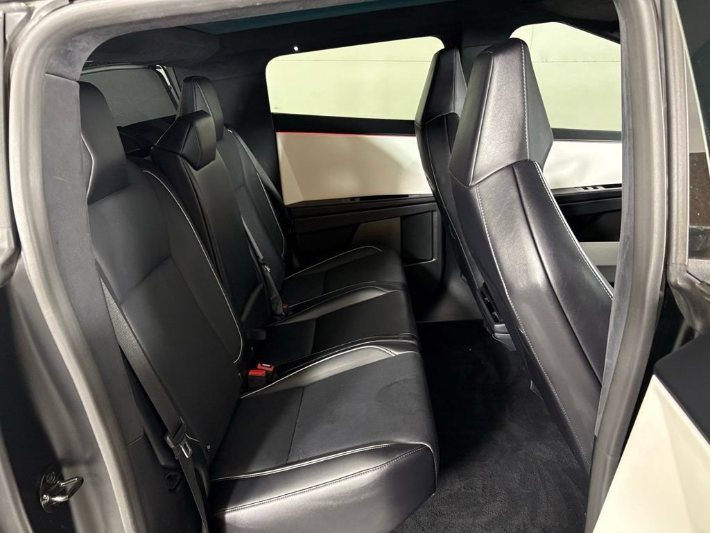 Used 2024 Tesla Cybertruck AWD Crew Cab image 24